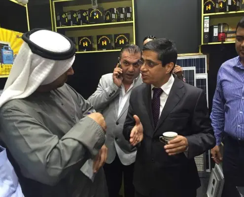 Su-Kam participation in an international exhibition, meeting a Gulf-region buyer