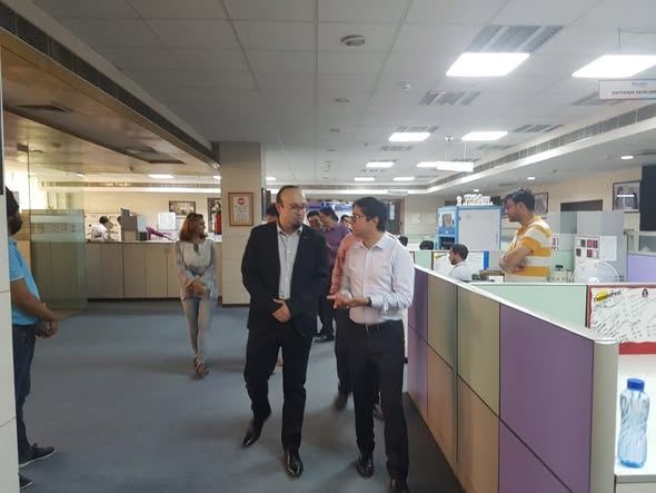 Bolivia's Ambassador Makes Official Visit to Su-Kam
