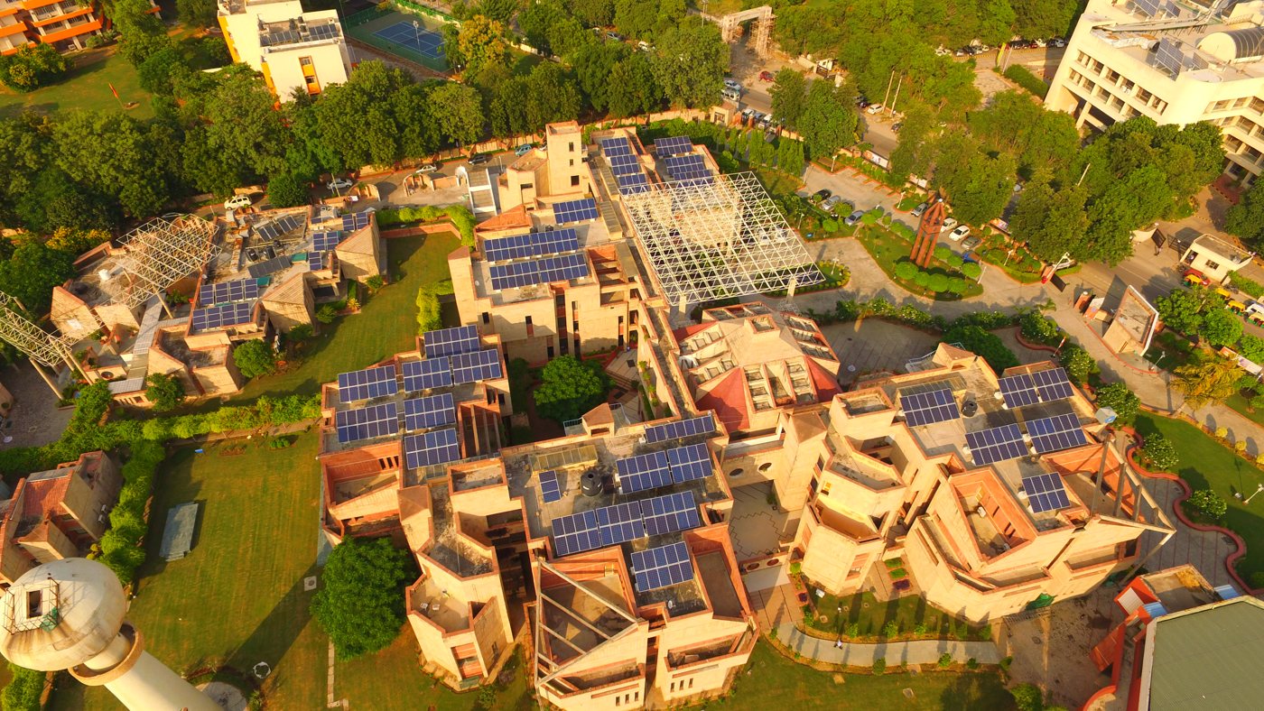 Megawatts of rooftop solar, spread across a campus.